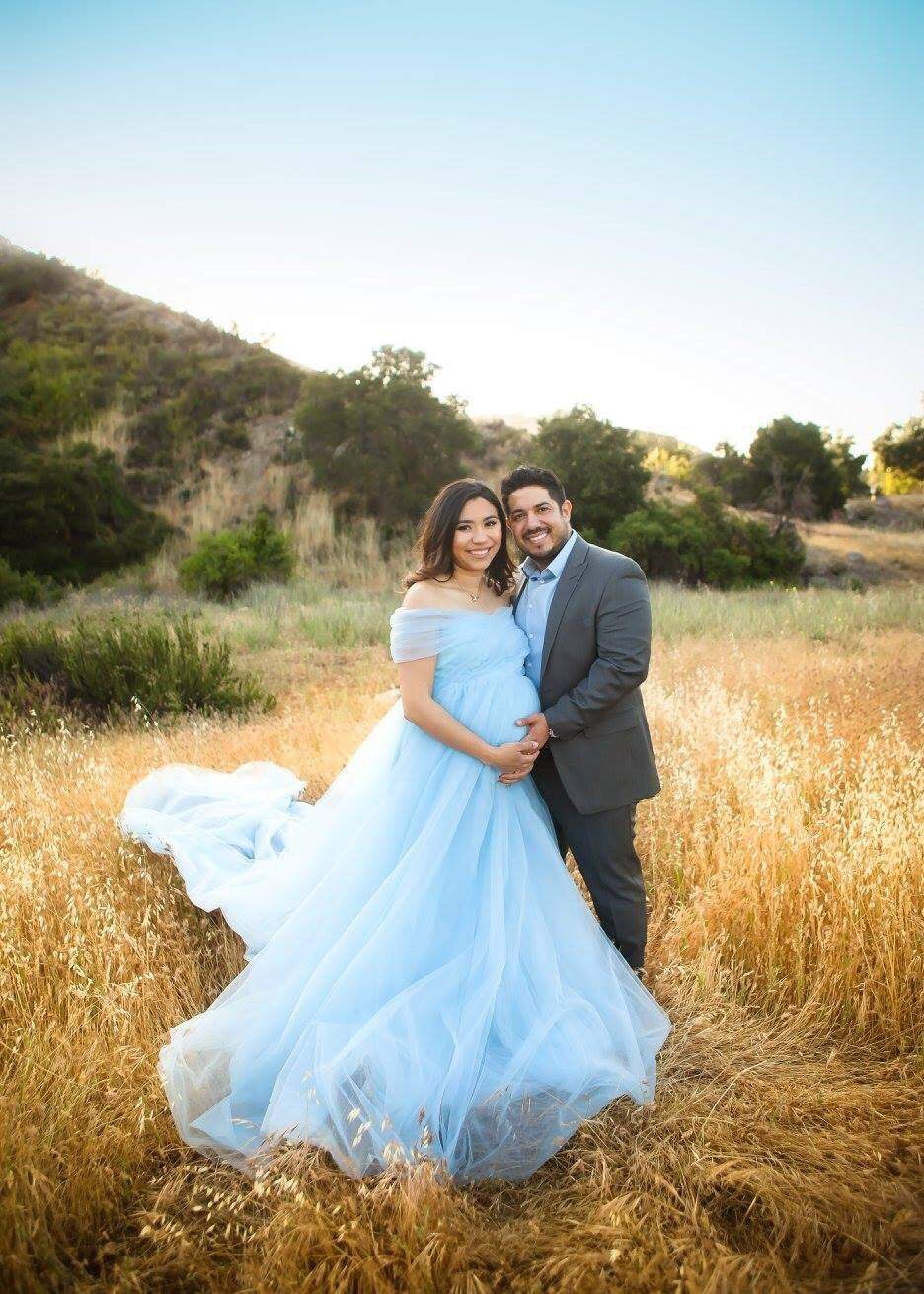 https://www.matchinglook.com/cdn/shop/products/baby-blue-maternity-dress-maternity-tulle-dress-pregnancy-tulle-dress-maternity-gown-maternity-photo-props-dress-maternity-clothing-matchinglook-189118@2x.jpg?v=1627944758