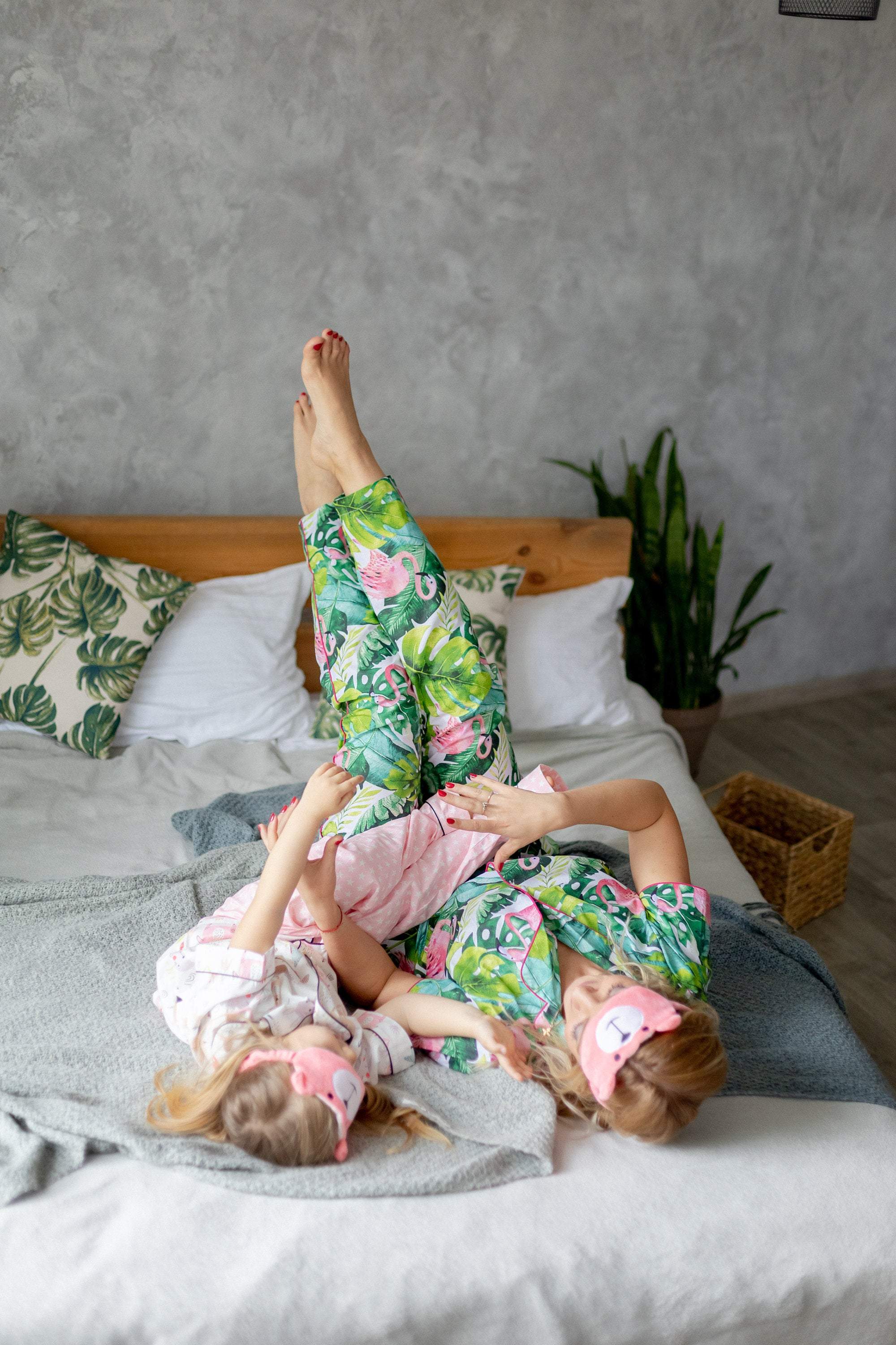 Matchinglook Women's Flamingo Pajama Set