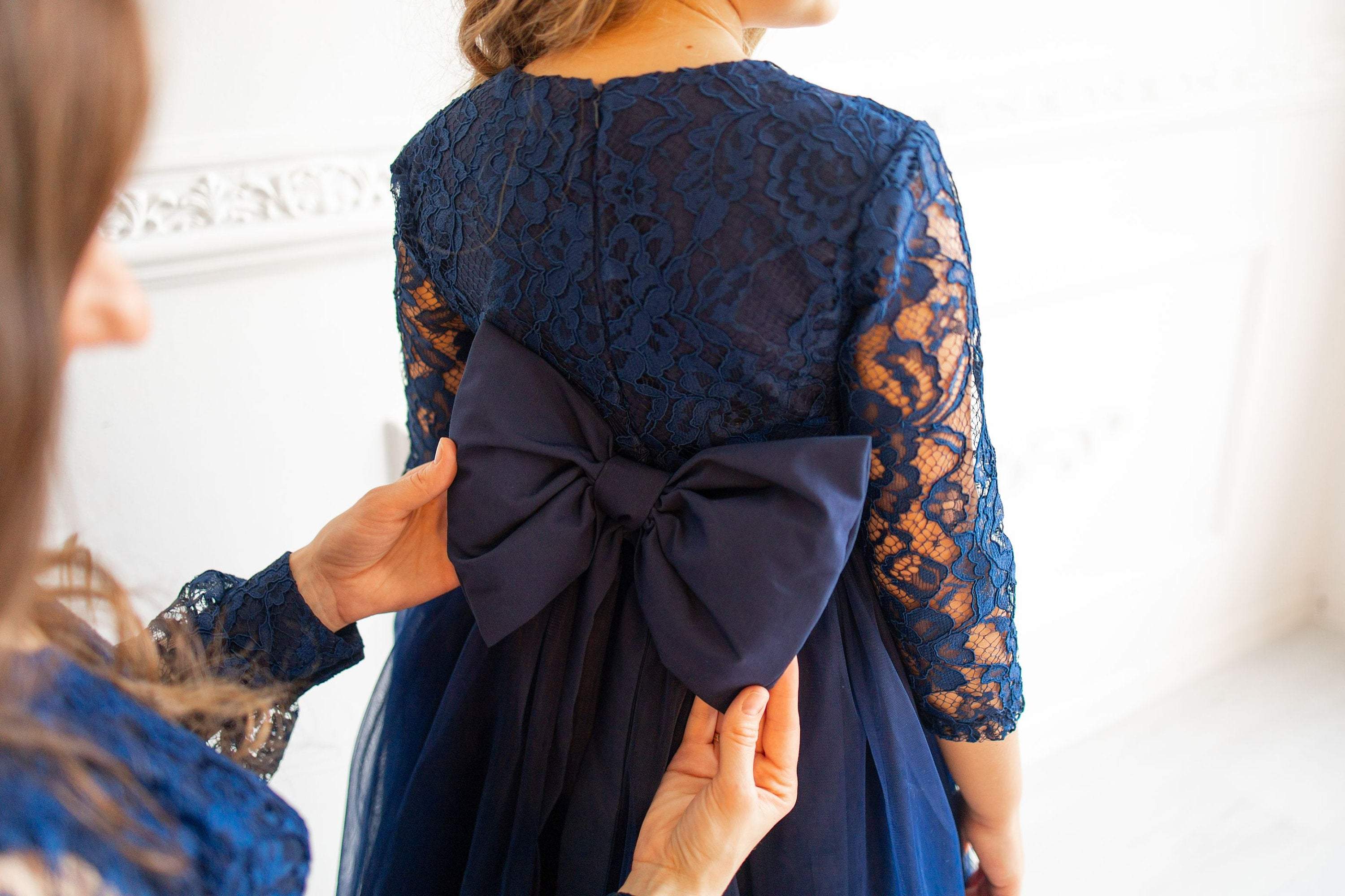 https://www.matchinglook.com/cdn/shop/products/mother-daughter-matching-dress-photoshoot-dress-navy-blue-dresses-mommy-and-me-dress-lace-matching-outfit-formal-photoprops-dress-matchinglook-315815@2x.jpg?v=1627882818
